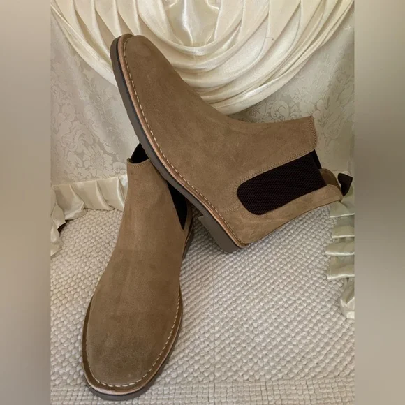 STEVE MADDEN - Picture 2 of 10